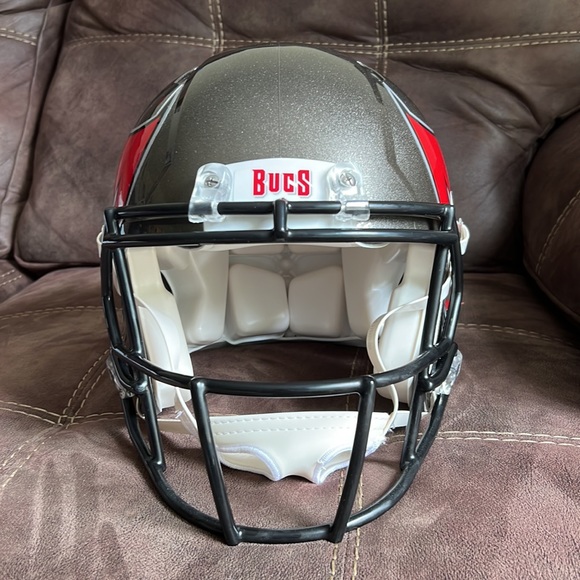 Tampa Bay Buccaneers Helmet - Picture 2 of 5